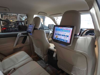 TOYOTA LAND CRUISER PRADO - 9