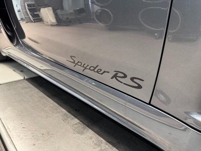 PORSCHE 718 SPYDER - 9