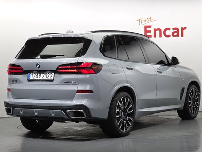 2026 BMW X5 photo 3