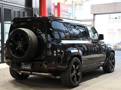 LAND ROVER DEFENDER - 2
