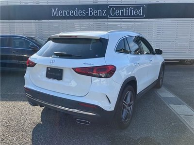 MERCEDES-BENZ GLA - 4