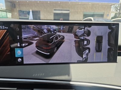 2026 Genesis GV70 thumbnail 19