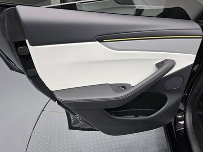 2025 Tesla MODEL Y thumbnail 15