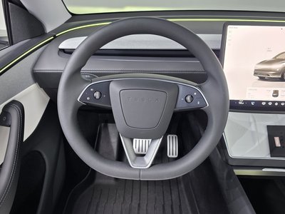 2025 Tesla MODEL Y thumbnail 19