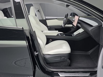 2025 Tesla MODEL Y thumbnail 16