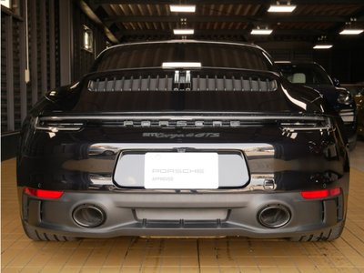 PORSCHE 911 - 4