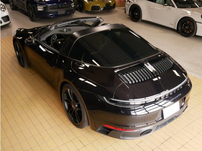 PORSCHE 911 - 8