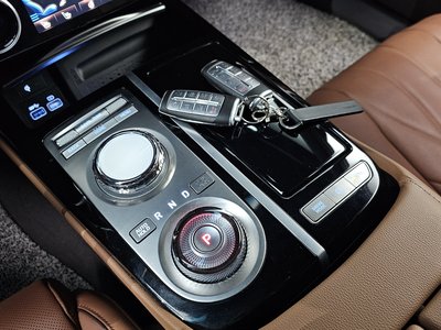GENESIS G80 (RG3) - 9