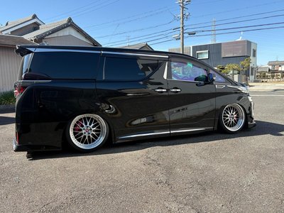 TOYOTA VELLFIRE - 6
