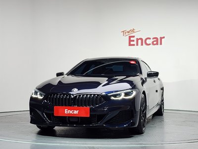 2021 BMW 8 SERIES photo 2
