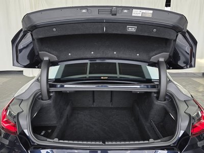 2021 BMW 8 SERIES — миниатюра 26