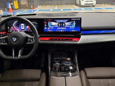 صورة 5 لـ 2025 BMW 5 SERIES