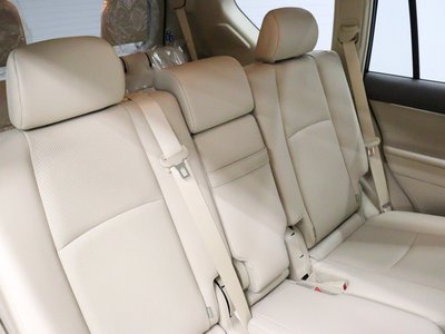 صورة مصغرة 85 لـ 2023 Toyota LAND CRUISER PRADO
