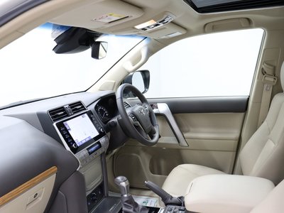 صورة مصغرة 84 لـ 2023 Toyota LAND CRUISER PRADO