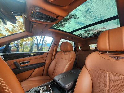 BENTLEY BENTAYGA - 5