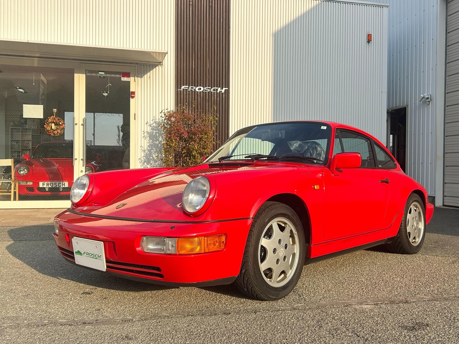 PORSCHE 911 - View 1