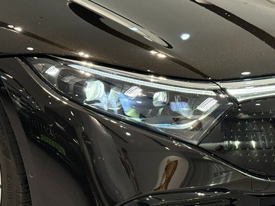 MERCEDES-BENZ EQS - 6