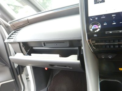صورة مصغرة 24 لـ 2023 Toyota VELLFIRE