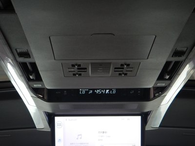صورة مصغرة 45 لـ 2023 Toyota VELLFIRE
