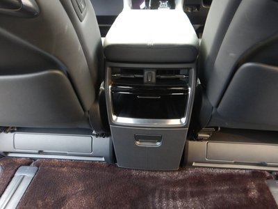 صورة مصغرة 28 لـ 2023 Toyota VELLFIRE