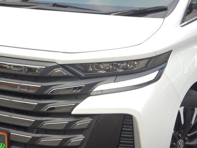 صورة مصغرة 35 لـ 2023 Toyota VELLFIRE