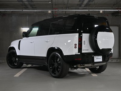 LAND ROVER DEFENDER - 7