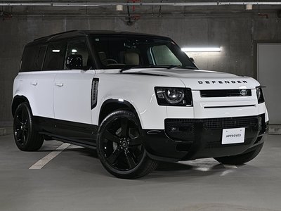 LAND ROVER DEFENDER - 1