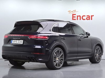 2020 Porsche CAYENNE 照片 3