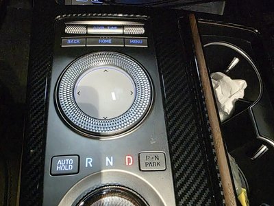 GENESIS G80 (RG3) - 10