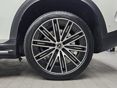 MERCEDES-BENZ EQE - 8