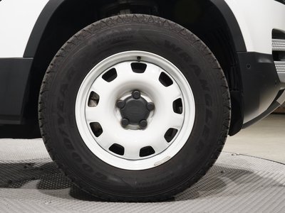 LAND ROVER DEFENDER - 5