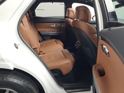 2022 Genesis GV70 — миниатюра 12