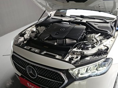 MERCEDES-BENZ E-CLASS - 7
