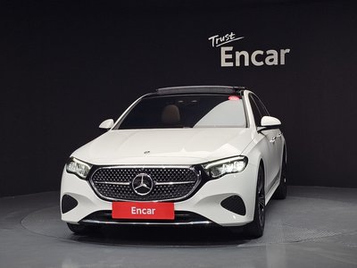 MERCEDES-BENZ E-CLASS - 2