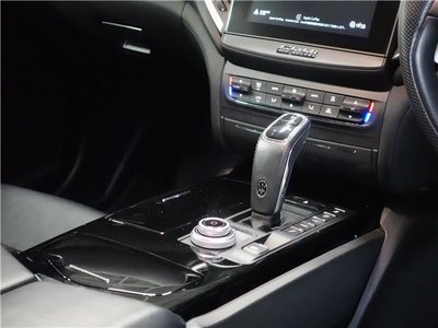 صورة مصغرة 36 لـ 2019 Maserati GHIBLI