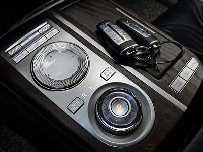 GENESIS G80 (RG3) - 9
