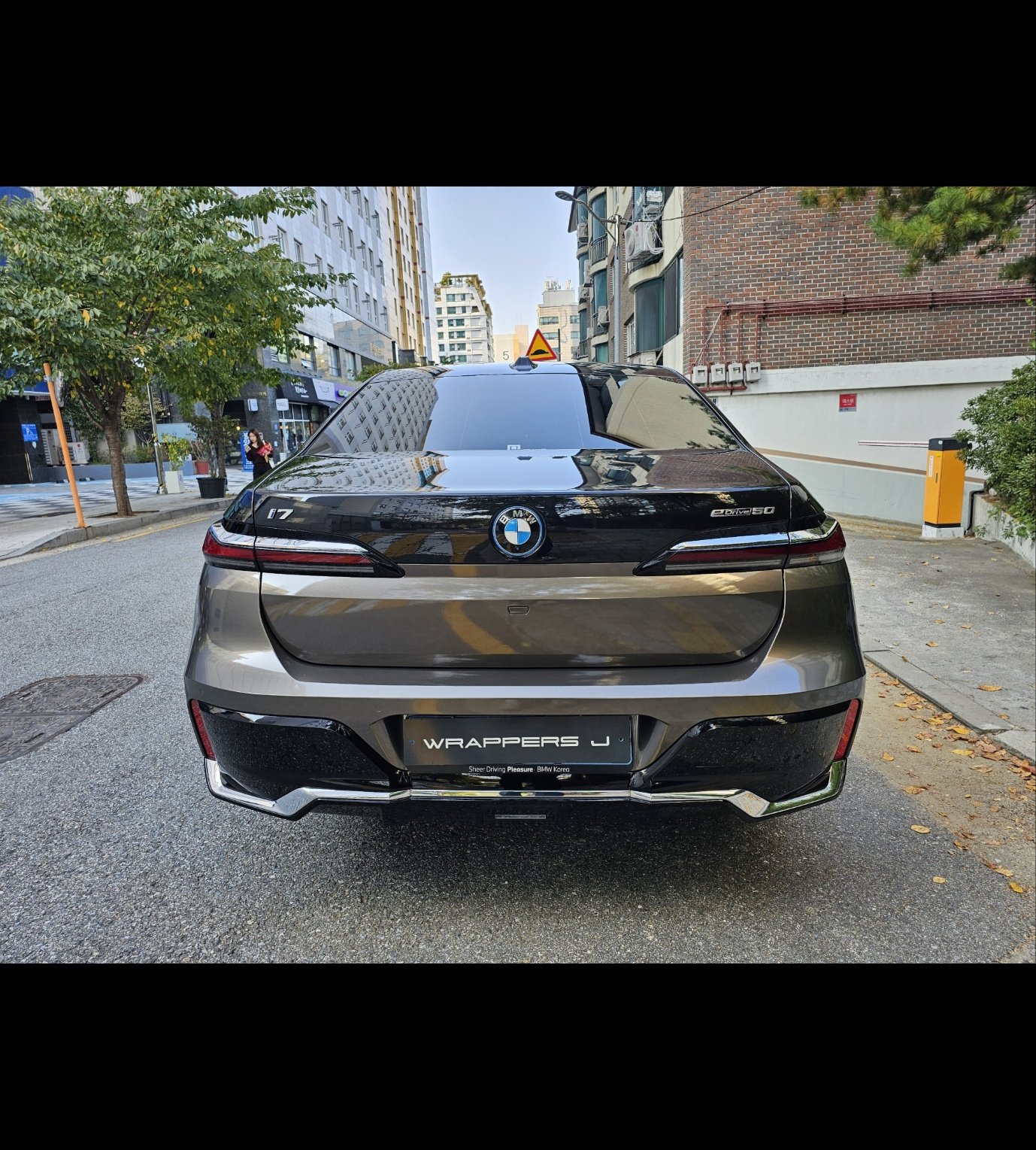 BMW I7 - View 1