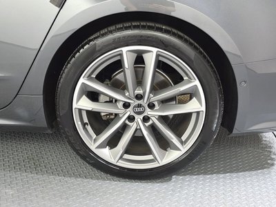 AUDI A7 - 8