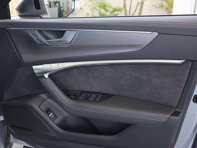 2022 AUDI RS6 AVANT — миниатюра 48