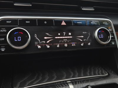 2021 Genesis GV80 — миниатюра 19