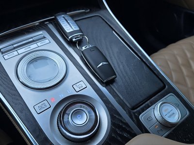 2021 Genesis GV80 — миниатюра 17