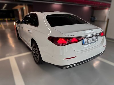 MERCEDES-BENZ E-CLASS - 3