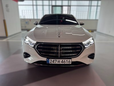 MERCEDES-BENZ E-CLASS - 1