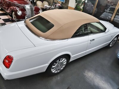 BENTLEY AZURE - 4