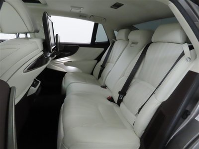 صورة مصغرة 33 لـ 2017 Lexus LS