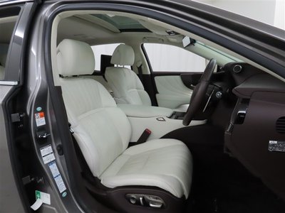 صورة مصغرة 14 لـ 2017 Lexus LS