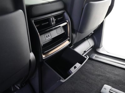 صورة مصغرة 32 لـ 2023 Toyota VELLFIRE