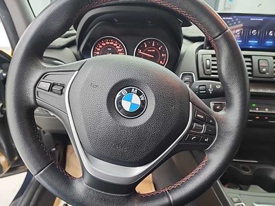 2015 BMW 1 SERIES 照片 9