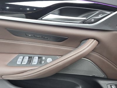 2023 BMW 5 SERIES — миниатюра 29