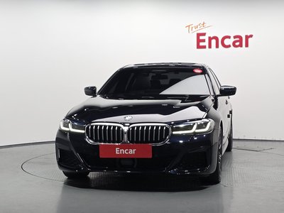 2023 BMW 5 SERIES photo 2